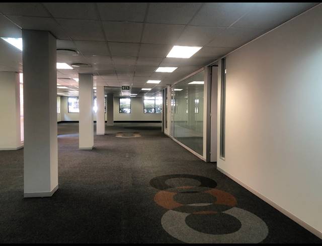 542M² OFFICE TO LET IN SANDTON CENTRAL